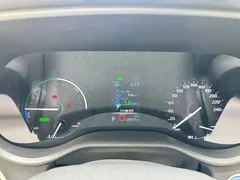 2021 Toyota Sienna 2.5L Hybrid Premium, белый — фото 8