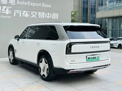 2025 Zeekr 9X Ultra 70kWh, белый — фото 19
