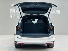2025 Zeekr 9X Ultra 70kWh, белый — фото 20