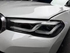 2022 BMW 5 Series 535Le, белый — фото 4