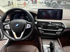 2022 BMW 5 Series 535Le, белый — фото 13