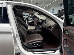 2022 BMW 5 Series 535Le, белый — фото 16