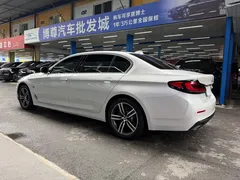 2022 BMW 5 Series 535Le, белый — фото 22