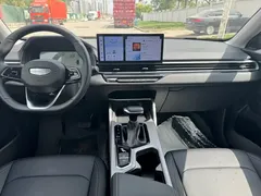 2022 Geely Emgrand 1.5L CVT, белый — фото 6