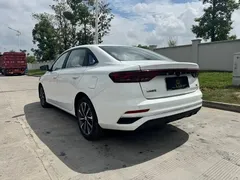 2022 Geely Emgrand 1.5L CVT, белый — фото 8