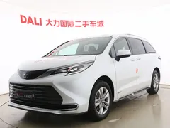 2021 Toyota Sienna 2.5L Hybrid Supreme, белый — фото 1