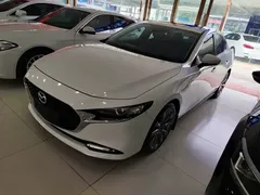2021 Mazda 3 2.0L AT, белый — фото 1