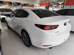 2021 Mazda 3 2.0L AT, белый — фото 5