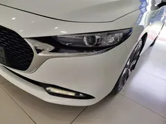 2021 Mazda 3 2.0L AT, белый — фото 24