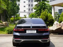 2022 BMW 7 Series 7 740Li, чёрный — фото 5