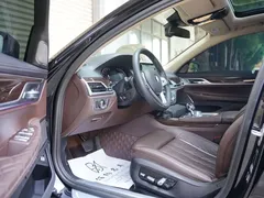 2022 BMW 7 Series 7 740Li, чёрный — фото 13