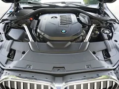 2022 BMW 7 Series 7 740Li, чёрный — фото 21
