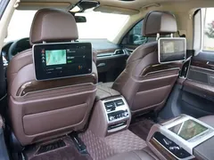 2022 BMW 7 Series 7 740Li, чёрный — фото 26