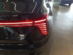 2025 Hongqi H5 PHEV 130, чёрный — фото 8