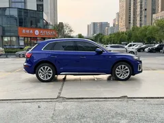 2021 Audi Q5L 45 TFSI, синий — фото 13
