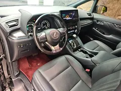 2020 Lexus LM 300h, чёрный — фото 6