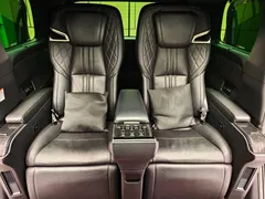 2020 Lexus LM 300h, чёрный — фото 13