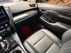 2020 Lexus LM 300h, чёрный — фото 18