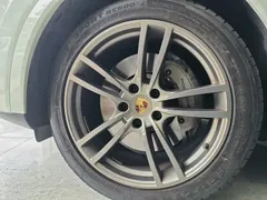 2022 Porsche Cayenne S Coupe 2.9T Platinum, белый — фото 15