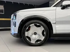2025 Zeekr 9X Ultra 70kWh, белый — фото 16