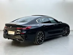 2022 BMW 8 Series 8 840i M, чёрный — фото 4