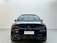 2022 BMW 8 Series 8 840i M, чёрный — фото 5
