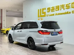 2022 Honda Odyssey 2.0L e:HEV Supreme, белый — фото 3