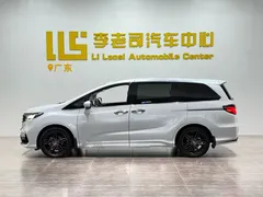 2022 Honda Odyssey 2.0L e:HEV Supreme, белый — фото 4