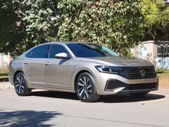 2022 Volkswagen Passat 330TSI Elite — фото 3