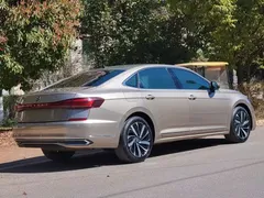 2022 Volkswagen Passat 330TSI Elite — фото 9