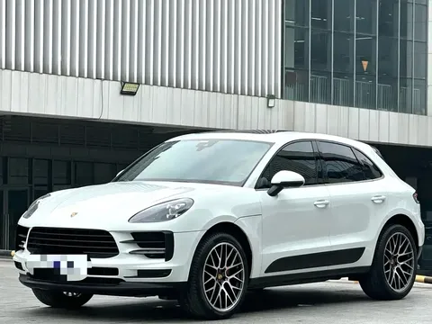 2020 Porsche Macan 2.0T