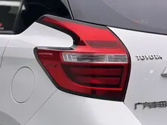 2021 Toyota Yaris L Zhixuan 1.5L CVT Advanced, белый — фото 12