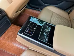 2022 Audi A8L 50 TFSI quattro, чёрный — фото 11