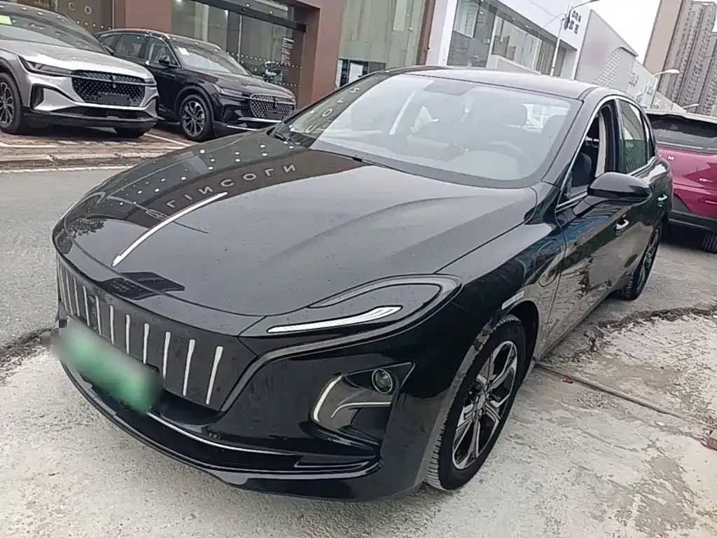2023 Hongqi E-QM5