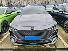 2023 Changan UNI-V 1.5T Premium — фото 2