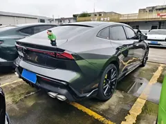2023 Changan UNI-V 1.5T Premium — фото 14