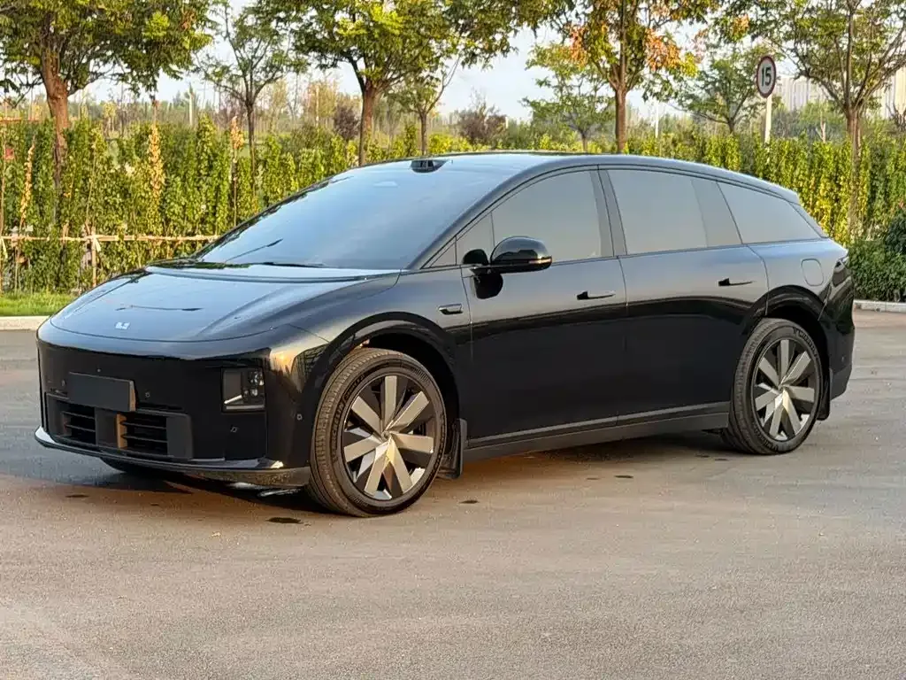 2025 Li Auto i6 4WD