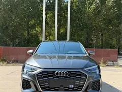 2023 Audi A3 L Limousine 35 TFSI Fashion Sport — фото 2