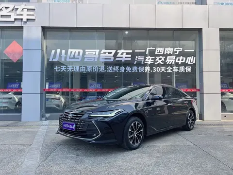 2022 Toyota Avalon Hybrid 2.5L Luxury