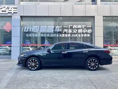 2022 Toyota Avalon Hybrid 2.5L Luxury, чёрный — фото 4
