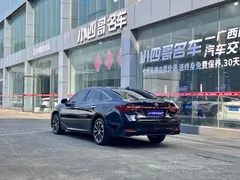 2022 Toyota Avalon Hybrid 2.5L Luxury, чёрный — фото 5