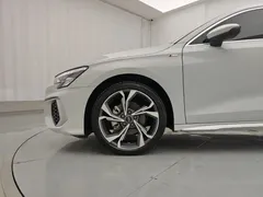 2023 Audi A3L Limousine 35 TFSI, белый — фото 9