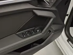 2023 Audi A3L Limousine 35 TFSI, белый — фото 16