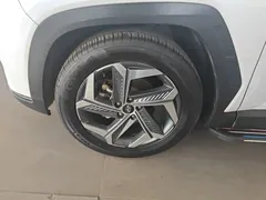 2021 Hyundai Tucson 1.5T DCT LUX Premium, белый — фото 23