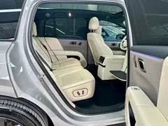 2025 Li Auto i6 2WD — фото 8