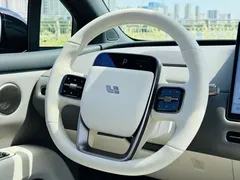 2025 Li Auto i6 2WD — фото 4