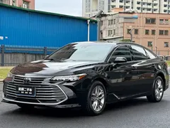 2019 Toyota Avalon 2.0L Luxury VI, чёрный — фото 1