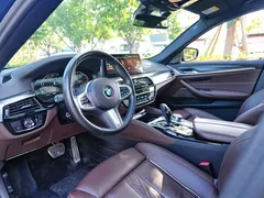 2022 BMW 5 Series 5 540i Fashion M, синий — фото 5