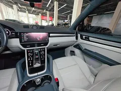 2022 Porsche Cayenne 3.0T Platinum, синий — фото 39