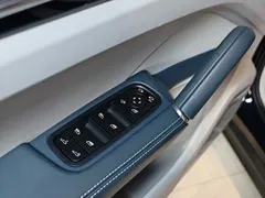 2022 Porsche Cayenne 3.0T Platinum, синий — фото 40
